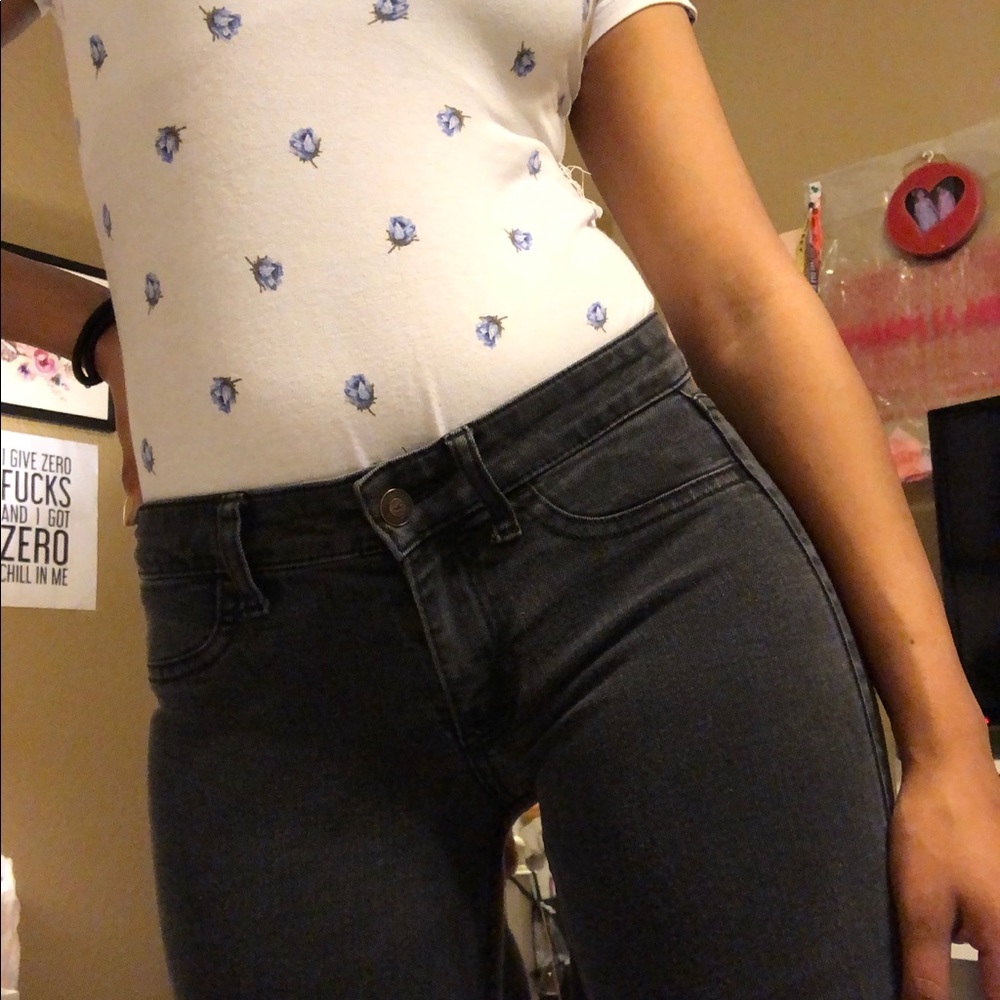 Black Hollister mid rise jeans
